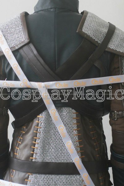 The Witcher 3 Wild Hunt Geralt of Rivia Cosplay - Image 13