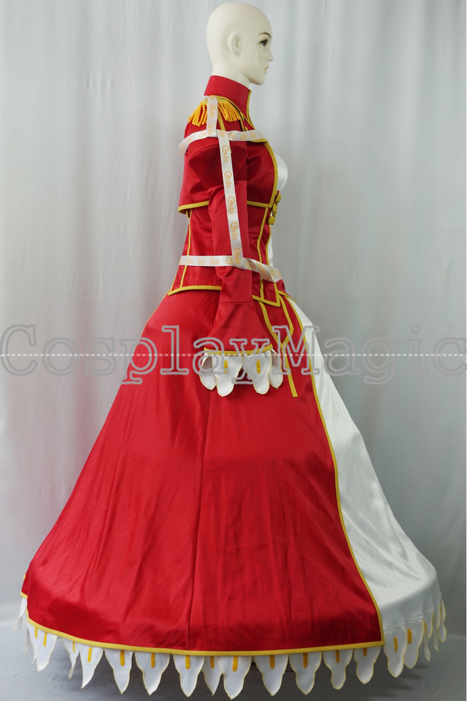 Fate/Extra: Last Encore Saber Cosplay - Image 4