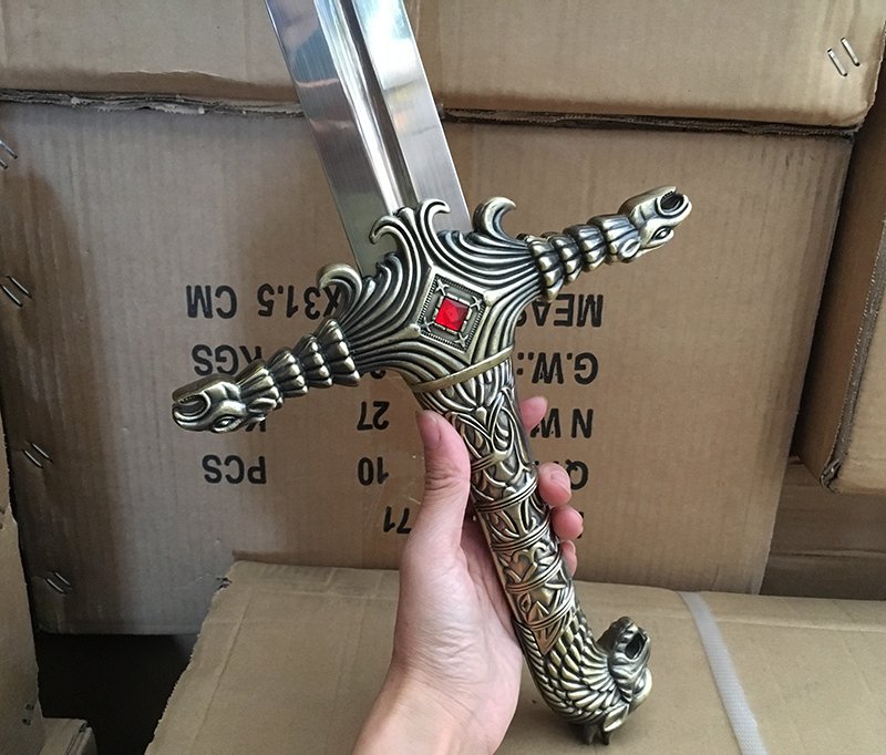 Game of Thrones Oathkeepr Sword - Image 3