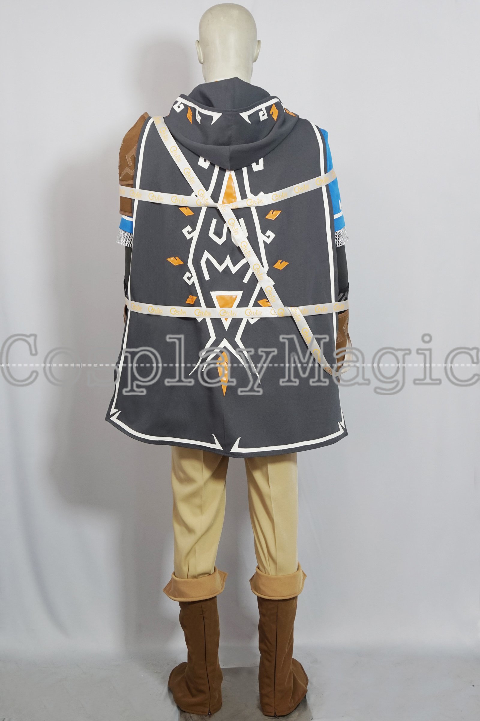 The Legend of Zelda: Tears of the Kingdom Link Cosplay - Image 3