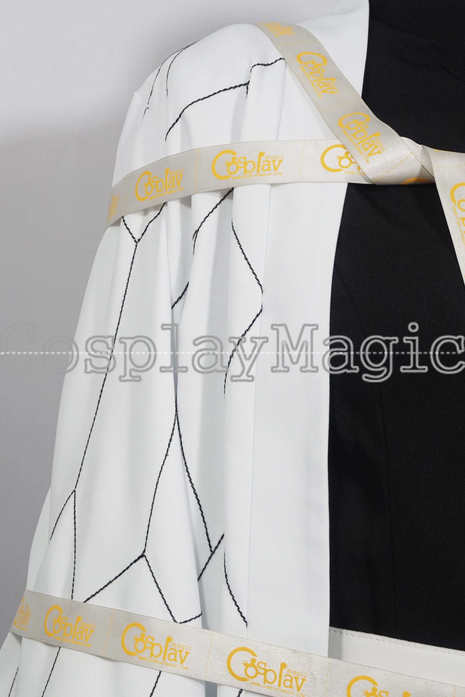 Demon Slayer: Kimetsu no Yaiba Shinobu Kocho Cosplay Costume - Image 12